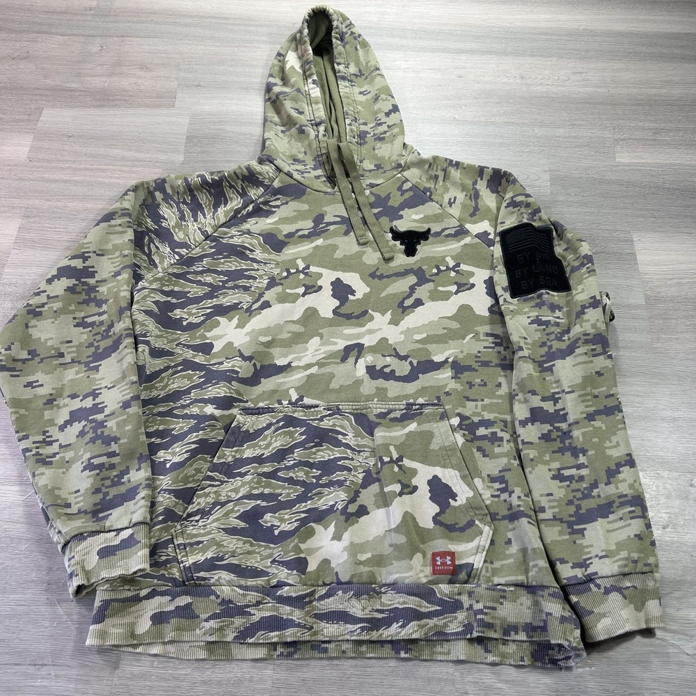 Under Armour Project Rock Hoodie Mens Large Green Camo Fleece Pullover 1373582